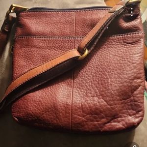 Fossil crossbody burgandy